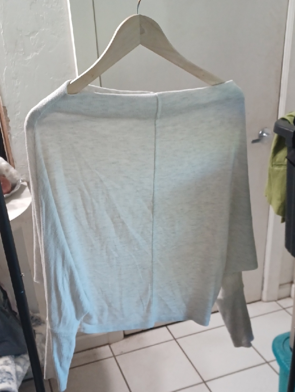 Treasure & Bond Light Gray Heathered Knit Top